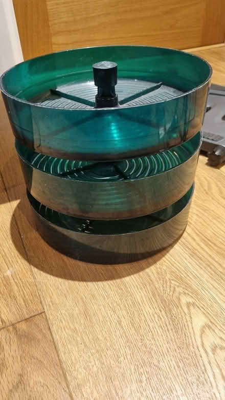 Photo of free Tiered sprouting trays (SW8 Vauxhall) #1