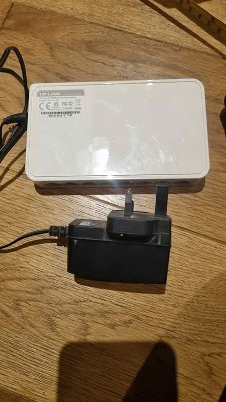 Photo of free Ethernet hub (SW8 Vauxhall) #1