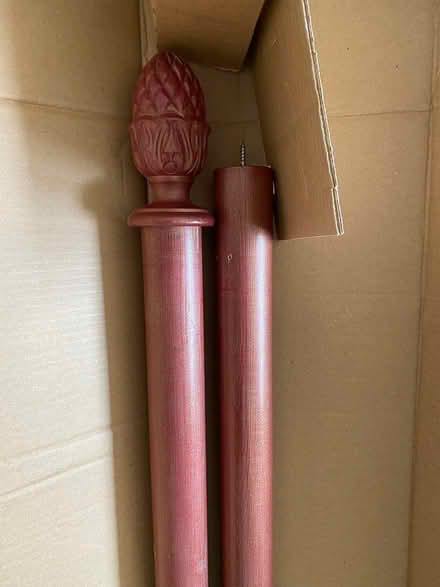 Photo of free Wooden Curtain Pole 4m 34cms (SN7 Longcot) #4