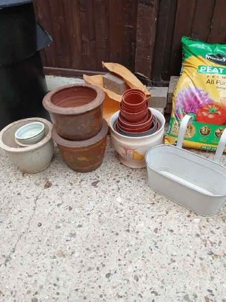 Photo of free Assorted plant pots (Emsworth PO10) #1