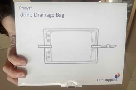 Photo of free urine drainage bag (Bowbridge GL5) #1