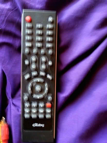 Photo of free EXUBY TV Converter Box/TV Receiver (white center) #4