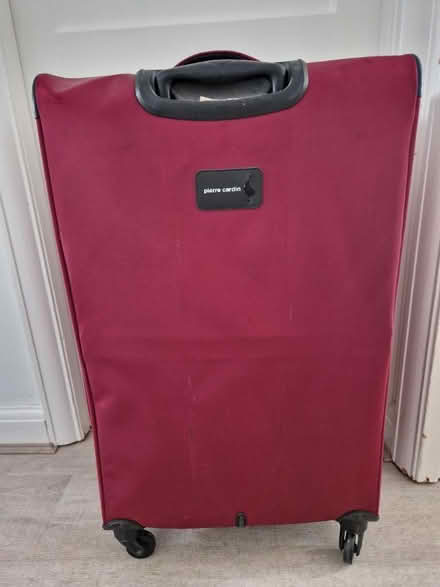 Photo of free Large suitcase (EN1) #2