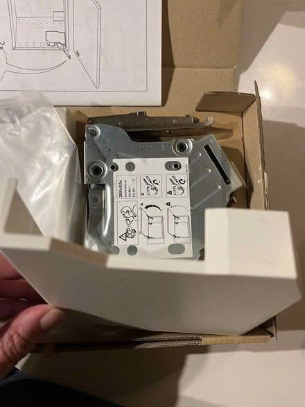 Photo of free Utrusta IKEA cabinet hinge (East Dulwich SE22) #4