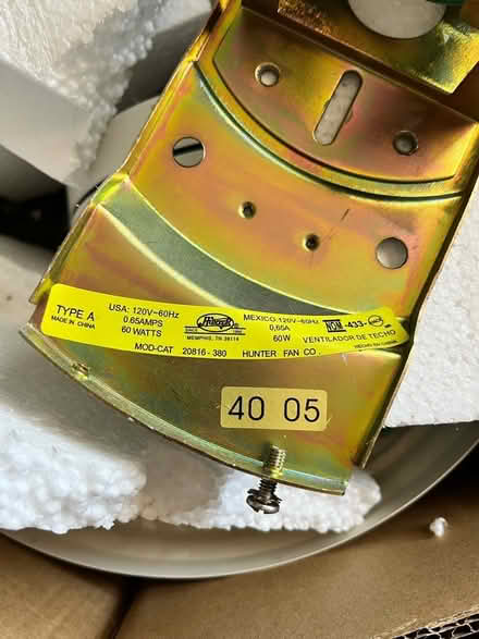 Photo of free Hunter 4 blade ceiling fan (Sykesville) #3