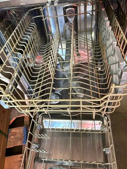 Photo of free Haier 18" dishwasher (El Sereno) #2