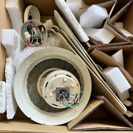 Photo of free Hunter 4 blade ceiling fan (Sykesville) #1