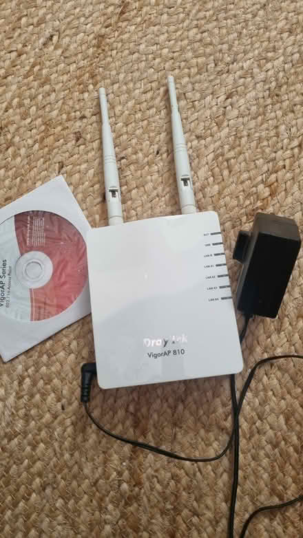Photo of free Wireless Access Point (SW8 Vauxhall) #1