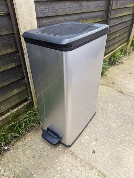 Photo of free Pedal Bin (Tonbridge (north)) #1