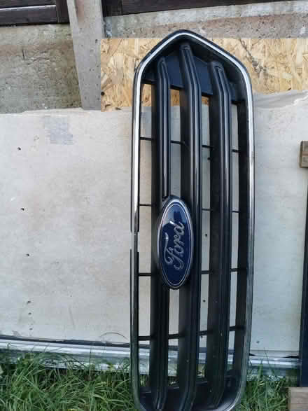 Photo of free Ford front grill (Mitcham Eastfields CR4) #1
