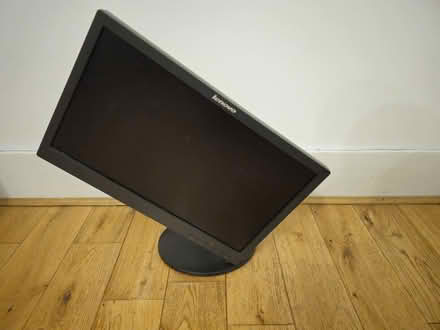 Photo of free Lenovo PC monitor (SE20) #1