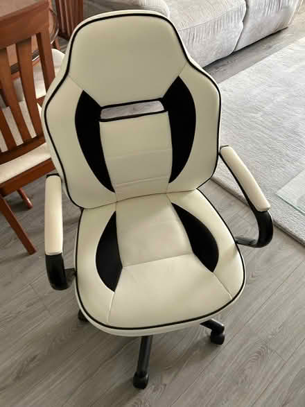 Photo of free Office / gaming chair (Southmoor OX13) #1