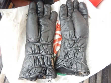 Photo of free Motorcycle gloves Size 8 (Purley SM6) #1