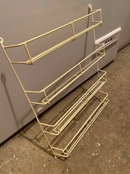 Photo of free Spice rack (Leigh-on-Sea SS9) #2