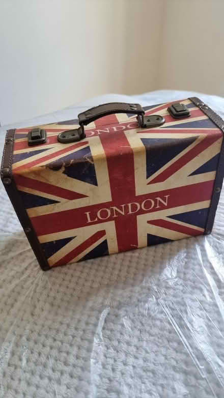 Photo of free London Union Jack Box (SE18) #3