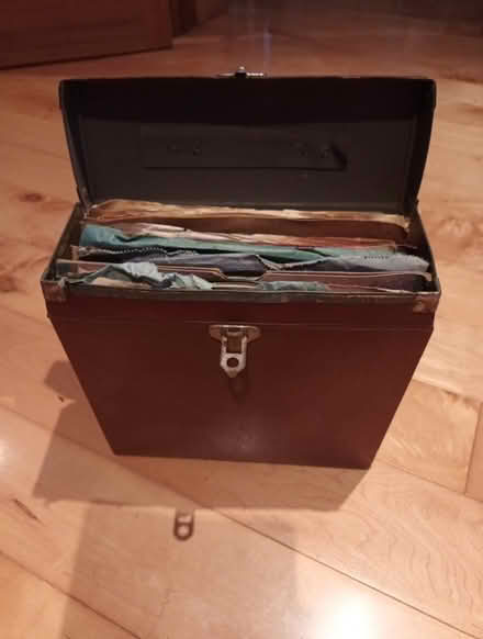 Photo of free Ancient 78 Records in Case (Hailsham BN27) #1