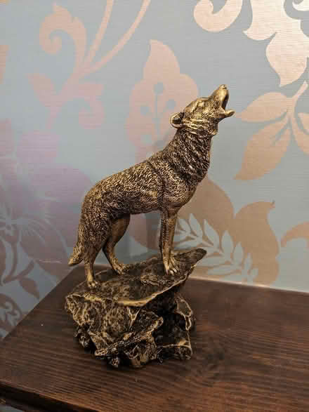 Photo of free Wolf Statue / Decor / Figurine (Mortlake (SW14)) #1