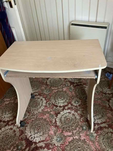Photo of free Compact desk (Hillbourne BH18) #1