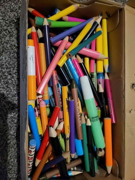Photo of free Small shoe box of crayons and pencils (Camberley GU15) #2