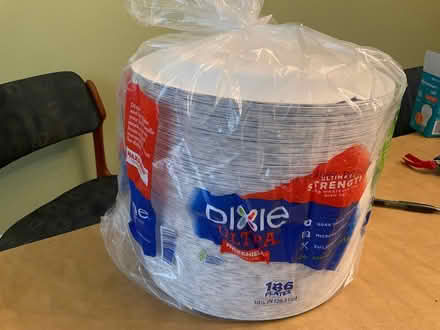 Photo of free Paper plates (Upper West Side.) #1