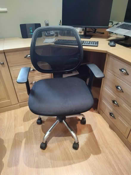 Photo of free Office chair (Broxbourne EN10) #1