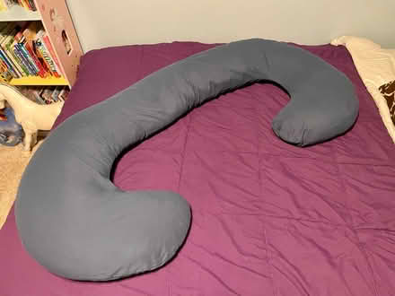 Photo of free Snoogle pregnancy pillow, blue (NW Littleton / SW Lakewood) #1