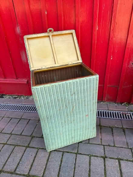 Photo of free Lloyd loom style laundry basket (Wallingford) #1