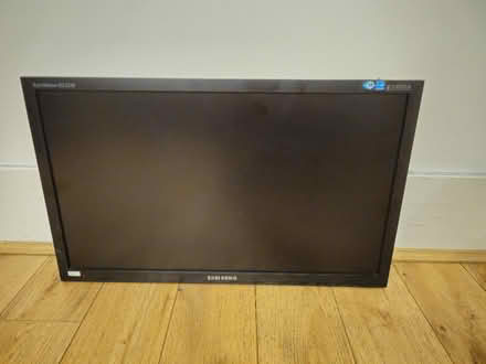 Photo of free Samsung PC monitor (SE20) #3