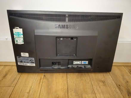Photo of free Samsung PC monitor (SE20) #1