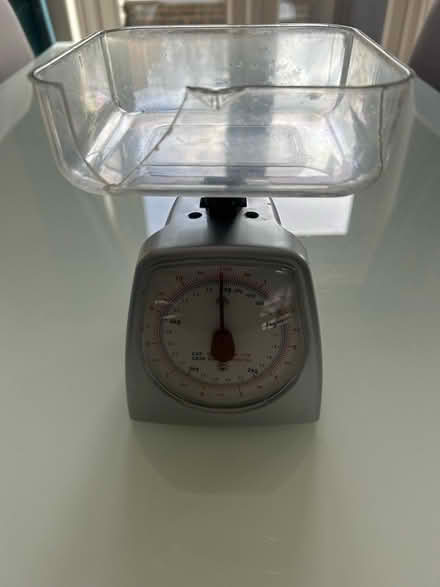 Photo of free Kitchen scales (Old town SG1) #1
