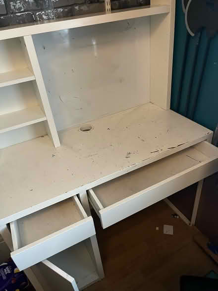 Photo of free IKEA deak (SN7) #1
