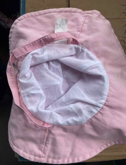 Photo of free New infant sun hat (75237-Dallas) #2