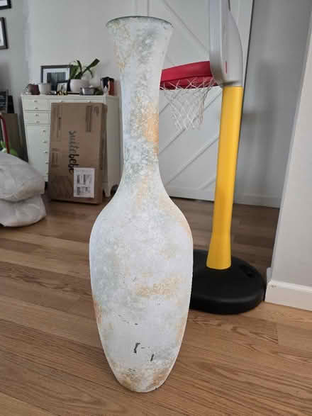 Photo of free Large decorative vase 39" (Ponderosa Park Sunnyvale) #1