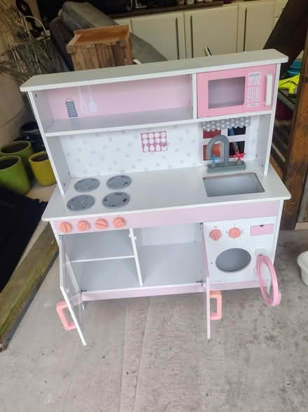 Photo of free Child's wooden play kitchen (Warwick CV34 6) #1
