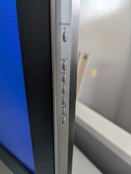 Photo of free 37" HD Flatscreen TV (Woodley RG5) #2