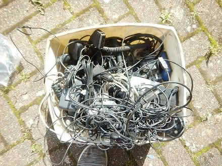 Photo of free Electric cables and leads (Purley SM6) #2
