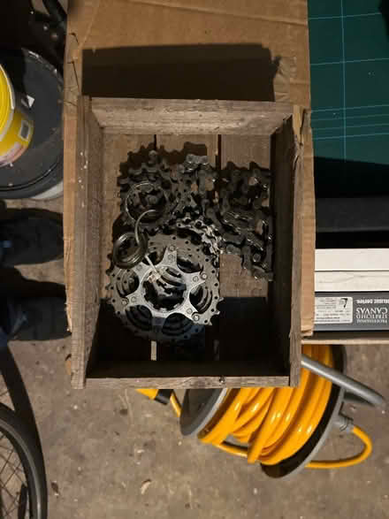 Photo of free Chain and read gear set (Coulsdon (CR5)) #1