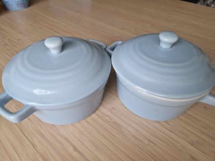 Photo of free Small ceramic bowl with lid (RG6) #1