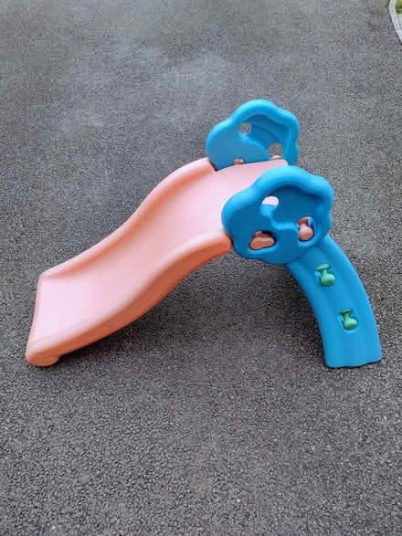 Photo of free Toddlers plastic slide (Warwick CV34 6) #3