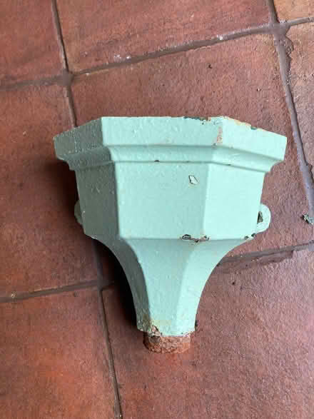 Photo of free Cast-iron hopper head (Lower Wolvercote OX2) #1