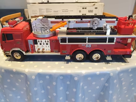 Photo of free Toy Fire Engine (NG5) #3