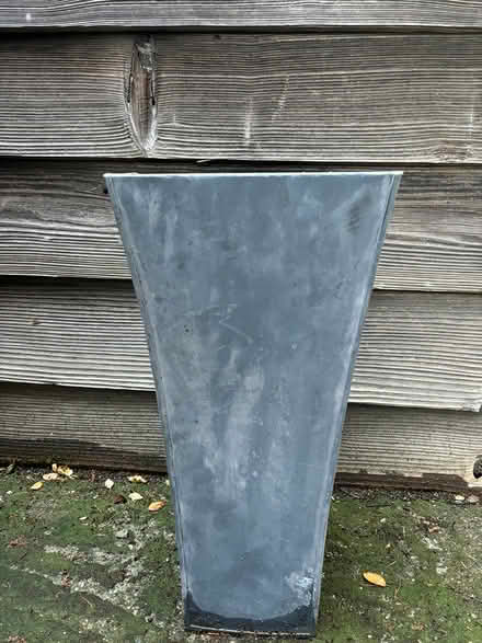 Photo of free Metal planter (near De Anza College) #1