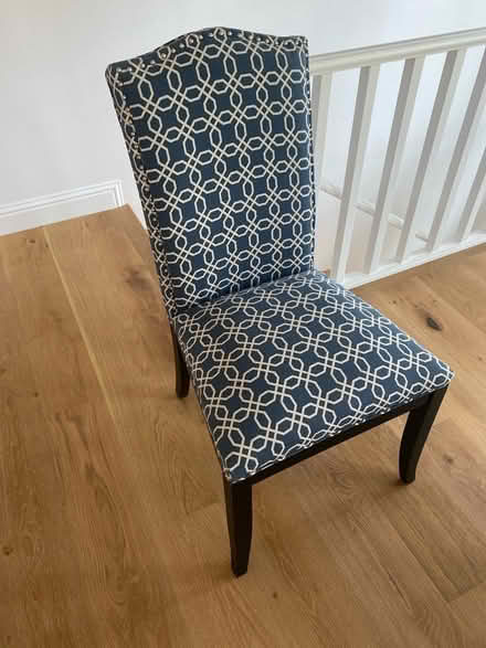 Photo of free One chair (Tarzana 91356) #1