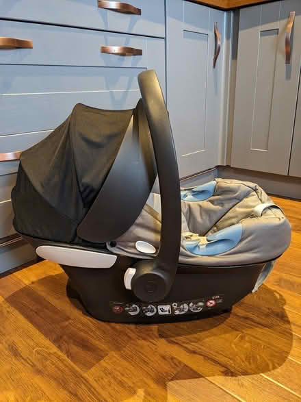 Photo of free Cybex Aton M I-Size car seat (Welwyn AL6) #4