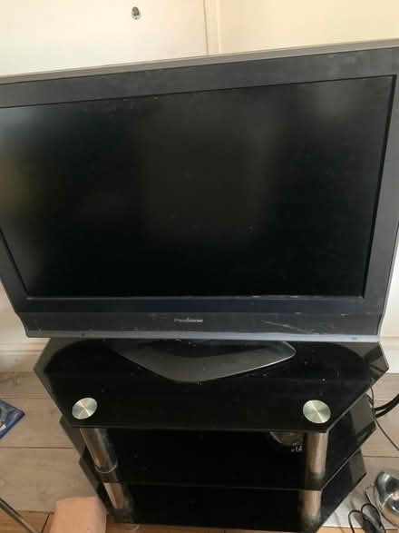 Photo of free Old tv and tv stand (Sidley TN39) #1