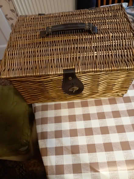 Photo of free M&S Picnic Hamper (Hitchin SG4) #1