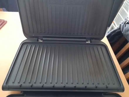 Photo of free George Foreman Health Grill (Northfield EH8) #1
