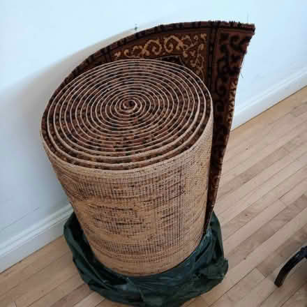 Photo of free Length of new narrow carpet (Charlbury OX7) #1