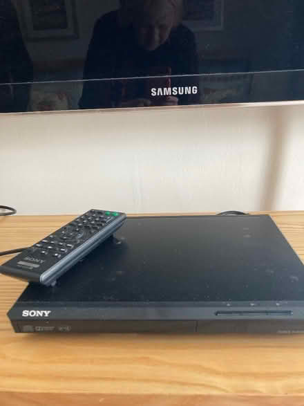 Photo of free DVD player (Bloomfield) #2