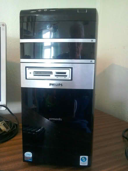 Photo of free Philips Desktop PC with keyboard, mouse & Monitor. Needs TLC (Harborne B32) #2